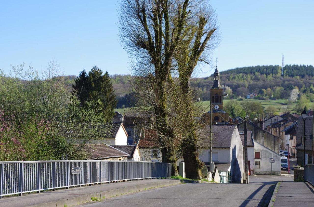 Le Doux Rivage, Proche De Charleville, Jardin Et Acces A La Voie Verte Joigny-sur-Meuse Exterior foto